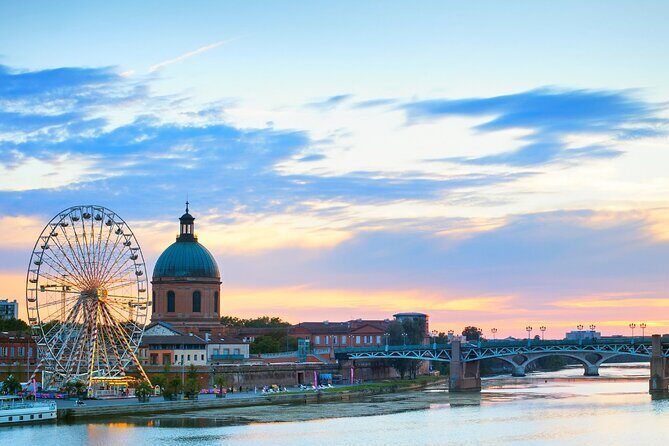 Discover Toulouse while playing! Escape game - The alchemist - The Sum Up