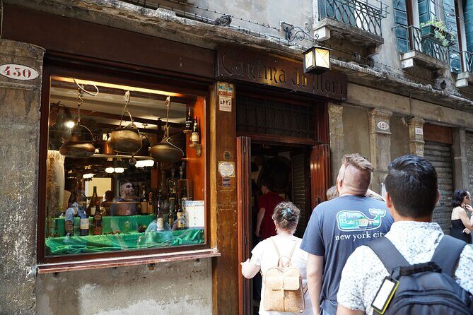 Venice Like a Local: Food, Wine & Spritz Tour with Traghetto Ride - Practical Details That Matter