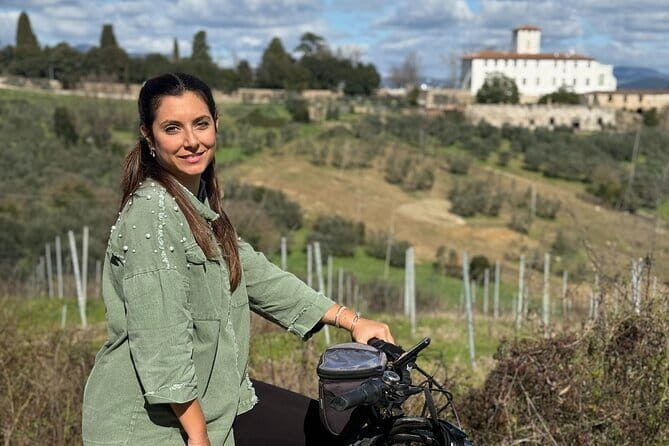 Discovering Bees in Volterra - What Do Past Travelers Say?