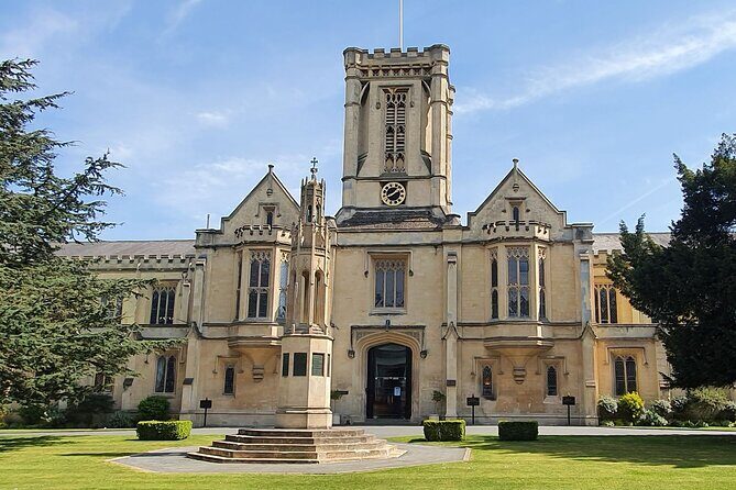 Discovering Cheltenham: A Self-Guided Audio Tour - Key Points