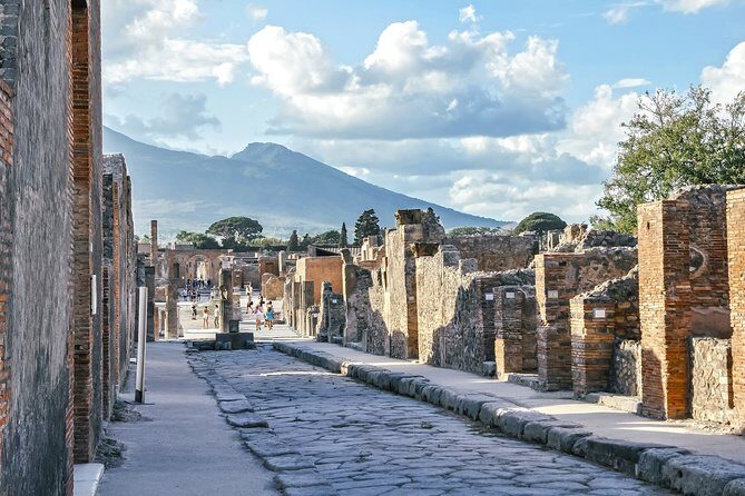 DISCOVERING POMPEII - VIP tour/Small group - Who Is This Tour Best For?