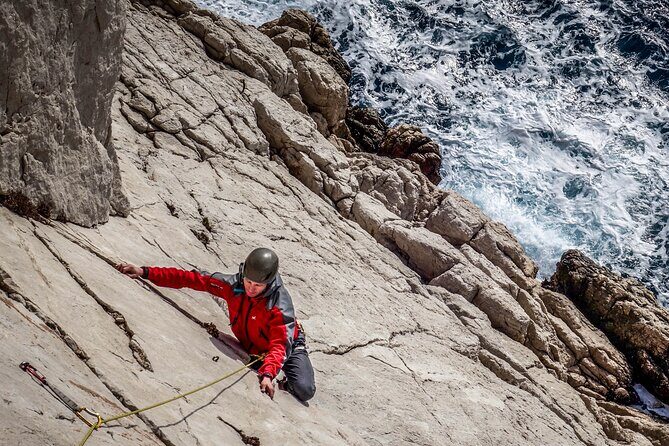 Discovery Climbing Large Routes in the Calanques of Marseille - The Climbing Experience: Long Routes & Multi-Pitch Climbing