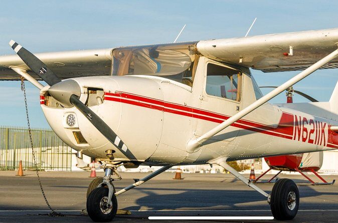 Discovery Flight, First Flight lesson (1hr flight for one person) - Who Will Love This?