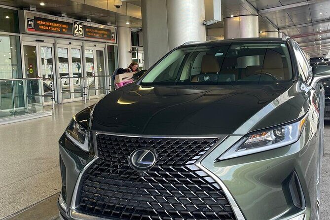 Disney and Universal Private Luxury Transfer - Key Points