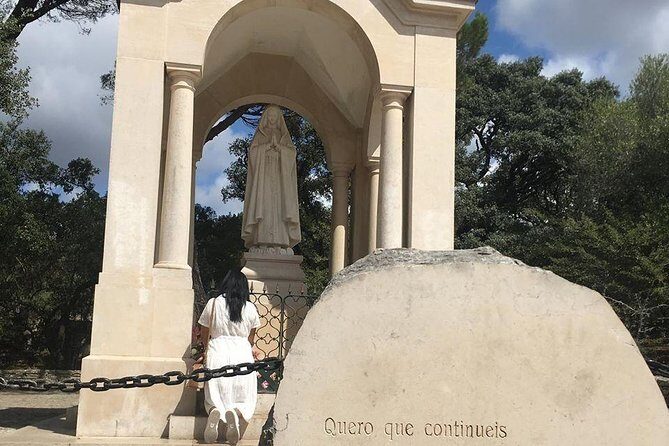 Divine Fátima Full Day Private Tour from Lisbon - Lunch Break