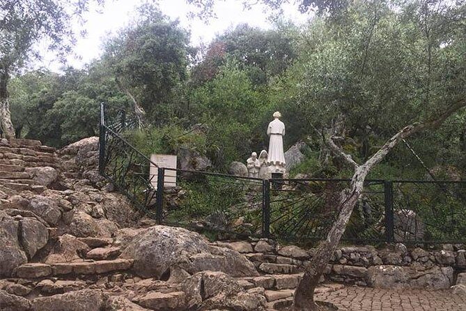 Divine Fátima Full Day Private Tour from Lisbon - Sacred Atmosphere and Personal Time