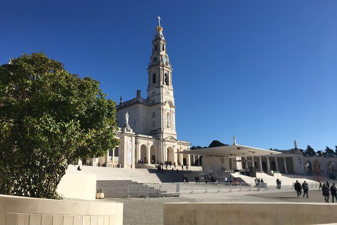 Divine Fátima Full Day Private Tour from Lisbon - Returning to Lisbon
