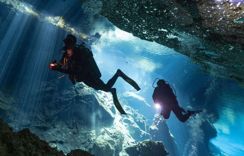 DIVING IN MAYAN CENOTES; THE LARGEST AQUIFER IN THE WORLD - A Deep Dive into the Cenote Diving Experience