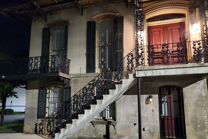 Doctor Buzzard's Goodtime Ghost Tour - Who Should Consider This Tour?