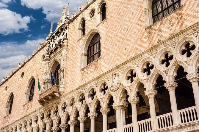 Doge's Palace small group or private tour with a local guide - Analyzing the Value