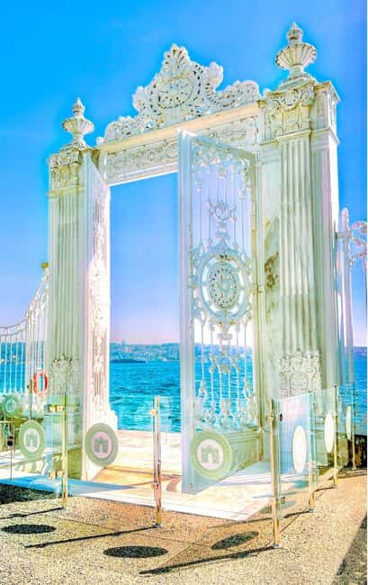 Dolmabahce Palace Ticket & Bosphorus Boat Tour Experience - Who Should Consider This Tour?