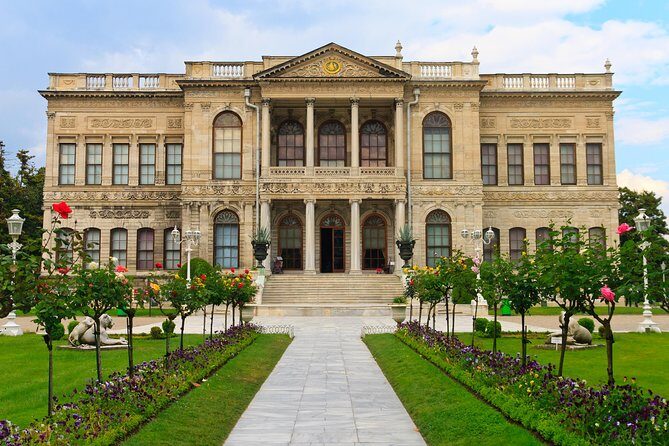 Dolmabahce Palace Tour in Istanbul - A Closer Look at the Experience