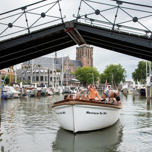 Dordrecht: City Canal Cruise - An In-Depth Look at the Dordrecht City Canal Cruise