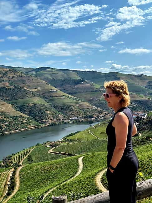 DOURO VALLEY: Premium Wine Tour, Winery Lunch & Private Boat - Key Points