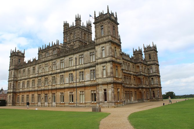 Downton Abbey and Village Small Group Tour from London - FAQ