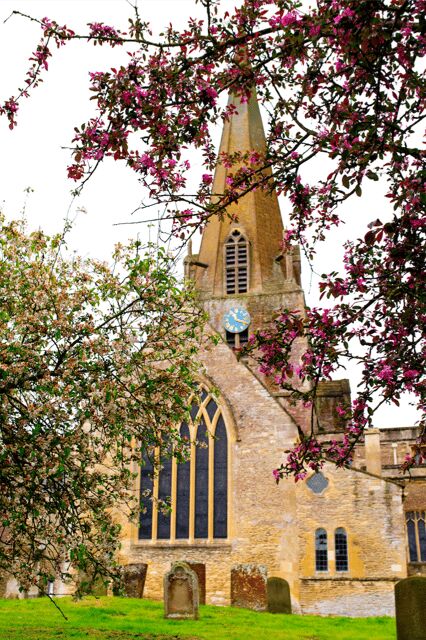 Downton Abbey Filming Locations & Highclere Castle Tour - The Itinerary in Detail