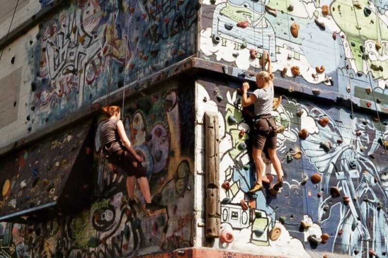 Downtown, Alster & Creative Neighborhoods by Bike - Exploring Hamburg on Two Wheels: Downtown, Alster & Creative Neighborhoods by Bike