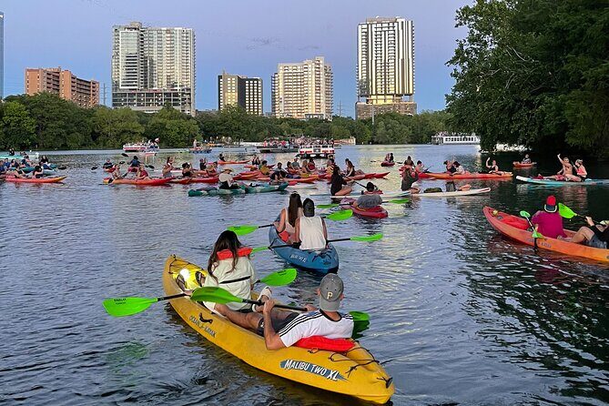 Downtown Austin Sunset Kayak Tour with 1.5 Million Bats - Analyzing the Experience in Detail