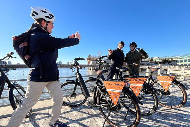 Downtown Bike Tour with Stylish Dutch Bikes - The Itinerary in Detail