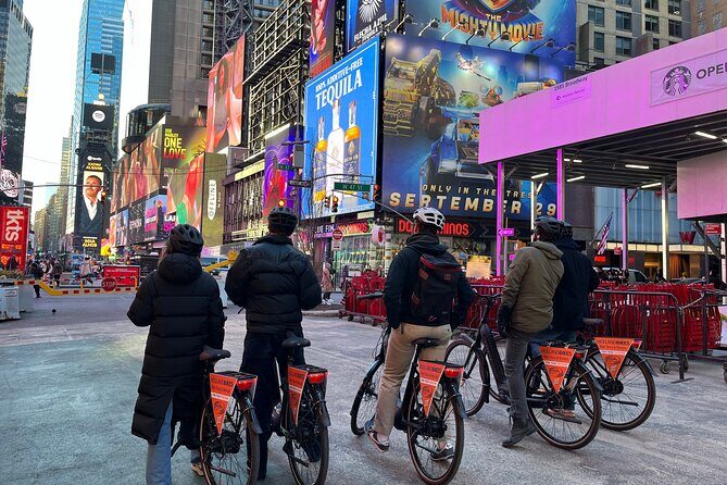 Downtown Bike Tour with Stylish Dutch Bikes - Practical Details