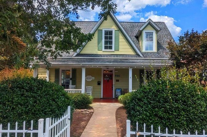 Downtown Cary Historian-Guided Tour - FAQ About the Downtown Cary Historian-Guided Tour