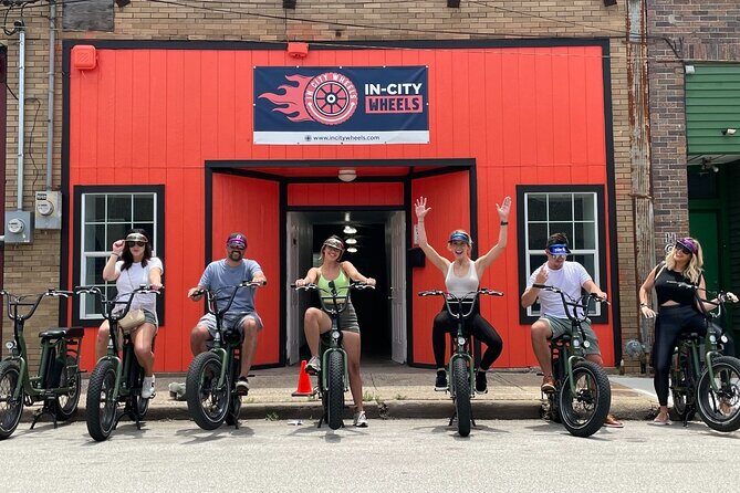 Downtown Dallas Sightseeing & History 2 Hour E-Bike tour - The Sum Up