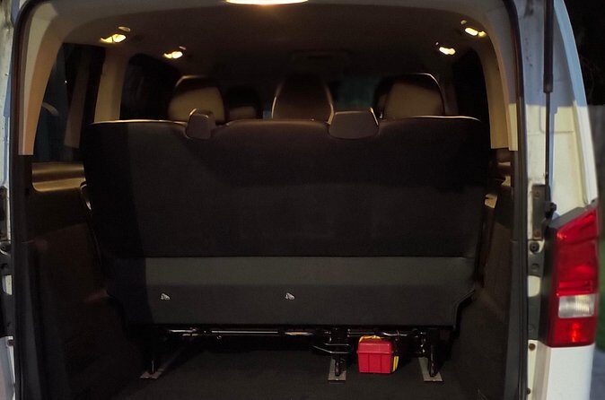 Downtown Historic District to Charleston airport - FAQs