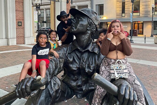 Downtown Knoxville Hidden Tour w/ Ice Cream, Coffee & Tennessee River Gems - FAQ