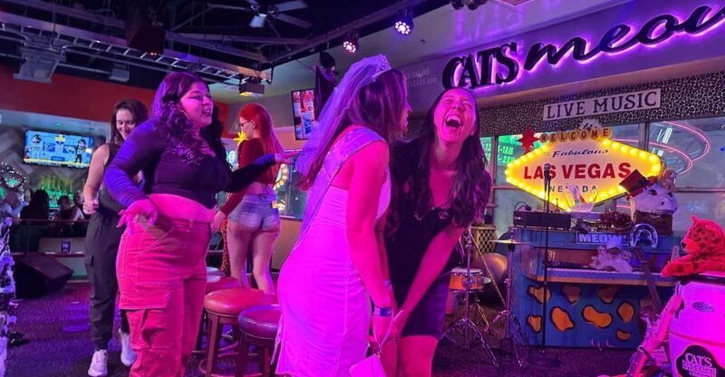 Downtown Las Vegas: Bar Crawl on Fremont St. - FAQ