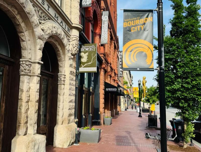 Downtown Louisville: Misfits and Mayhem Walk with Cocktail - Who Should Consider This Tour?