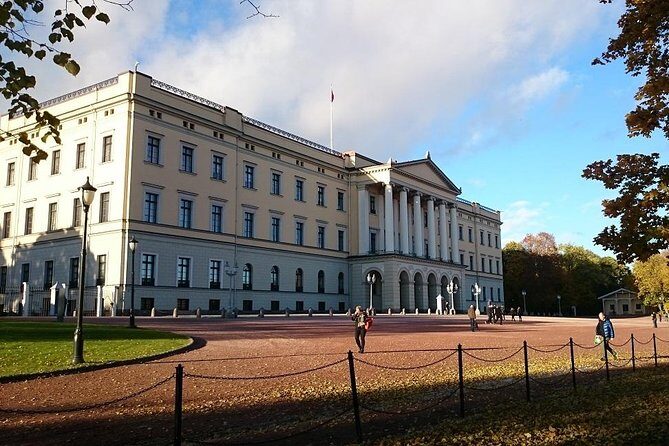 Downtown Oslo: Self-Guided Highlights and History Audio Tour - Key Points