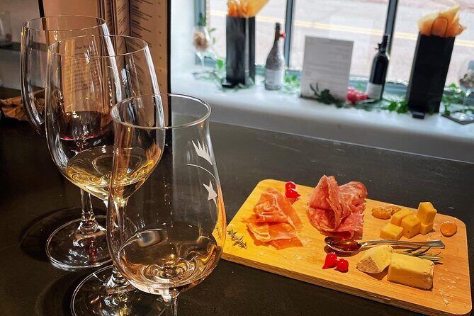 Downtown Santa Fe Walking Wine, History, & Tapas Tour - Key Points