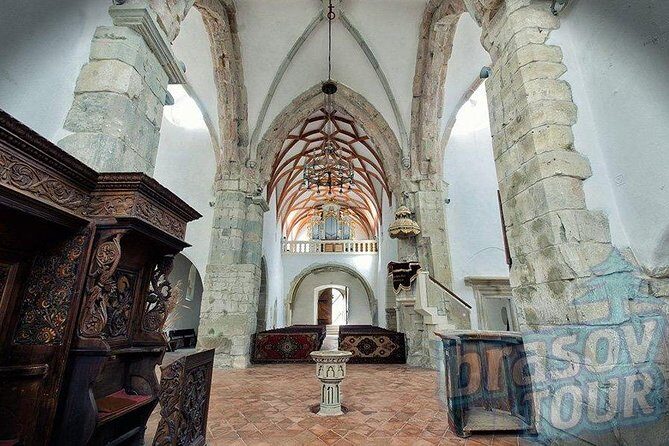 Dracula Castle, Peles Castle and Rasnov Fortress from Brasov - Who will love this tour?