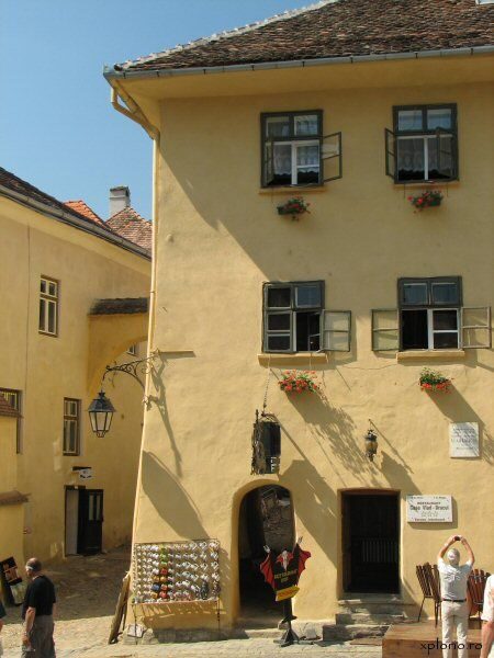 Draculas Castle & Sighisoara 2-Day Tour from Bucharest - Who Will Love This Tour?