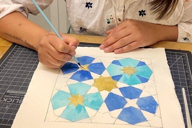 Drawing and Painting Class of Alhambra in Granada - Is It Worth the Price?