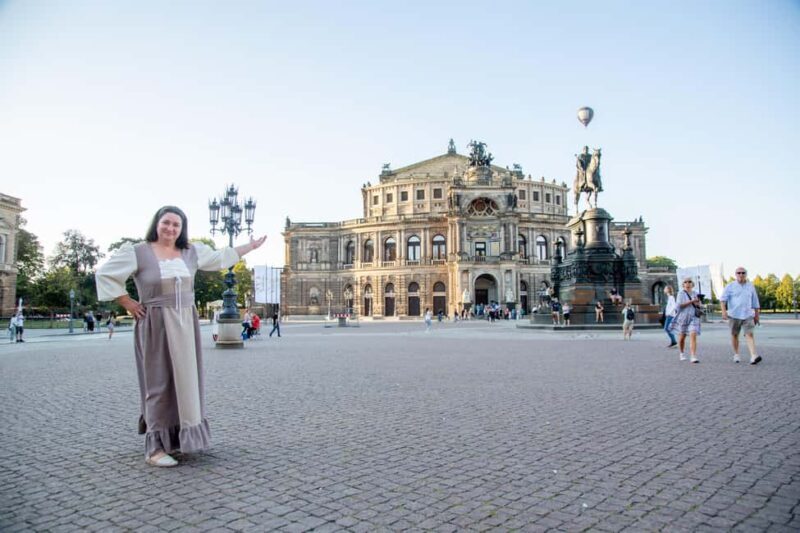 Dresden: Dinner & Wine City Tour through the Historic Old Town - Key Points