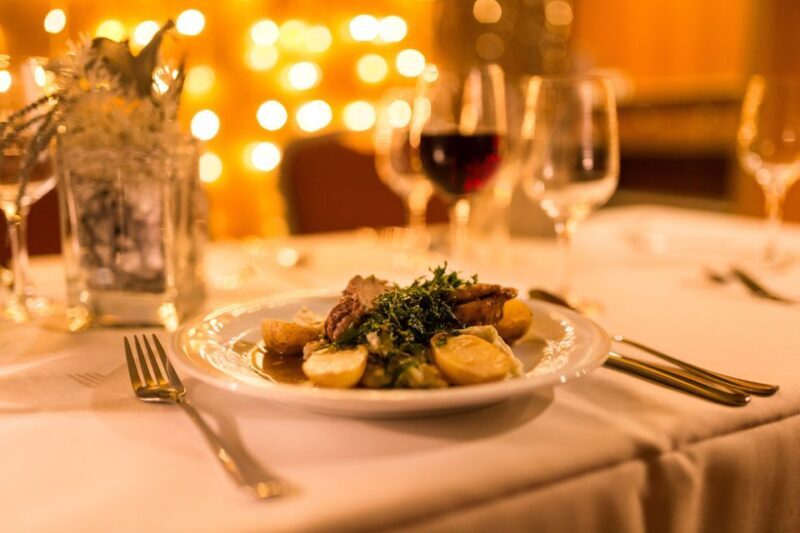 Dresden: Evening River Cruise with Dinner - FAQ