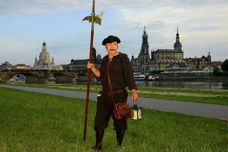 Dresden: Night Watchman Tour Through The Old Town - Zwinger: Starting in the Baroque Spotlight
