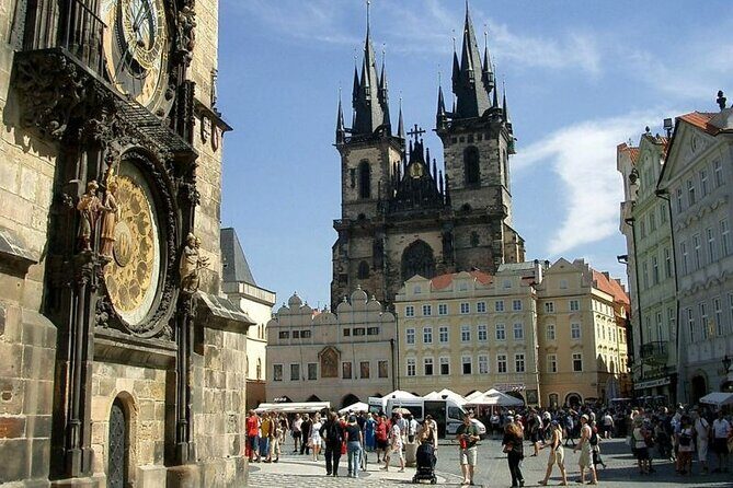 Dresden-Prague One-Way Sightseeing Journey - Key Points: