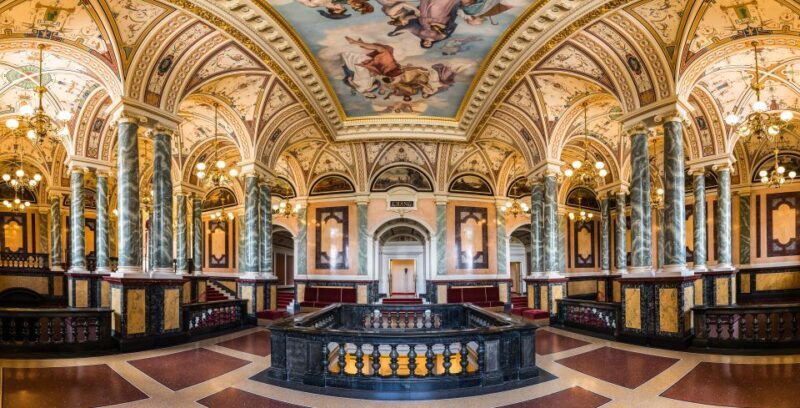 Dresden: Semperoper Guided Tour for Families - What to Expect During Your Visit
