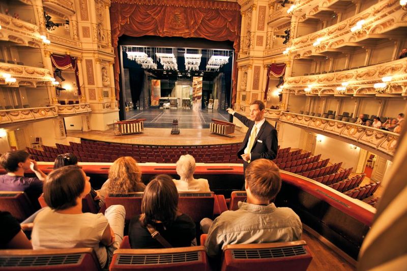 Dresden: Semperoper Tickets and Guided Tour - History in plain language: reconstruction and what it took to rebuild