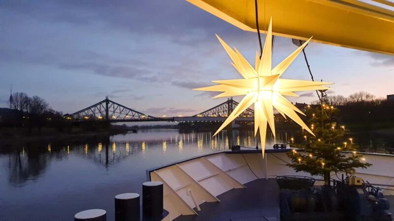 Dresden: Winterlights Evening River Cruise with Dinner - Practical Details and Logistics