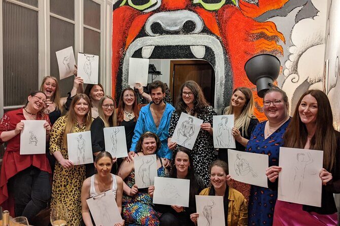 Drink & Draw in 17th century palace with Gorgeous Nude Male Model - An In-Depth Look at the Drink & Draw Experience in Rome