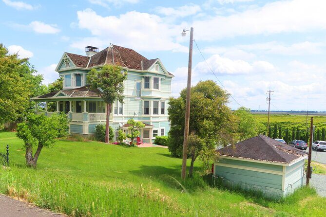 Driving in Deltas Wine Country: Private Self-Guided Audio Tour - FAQs