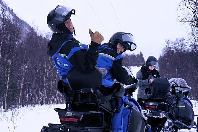 Driving Ski-Doo Snowmobile Adventure 5 Hours Photos included - Who This Tour is Best For