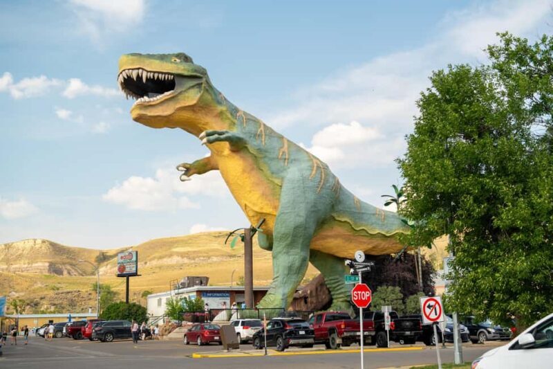 Drumheller: Dinosaurs, Canyons, & Hoodoos Day Tour - Real Traveler Insights