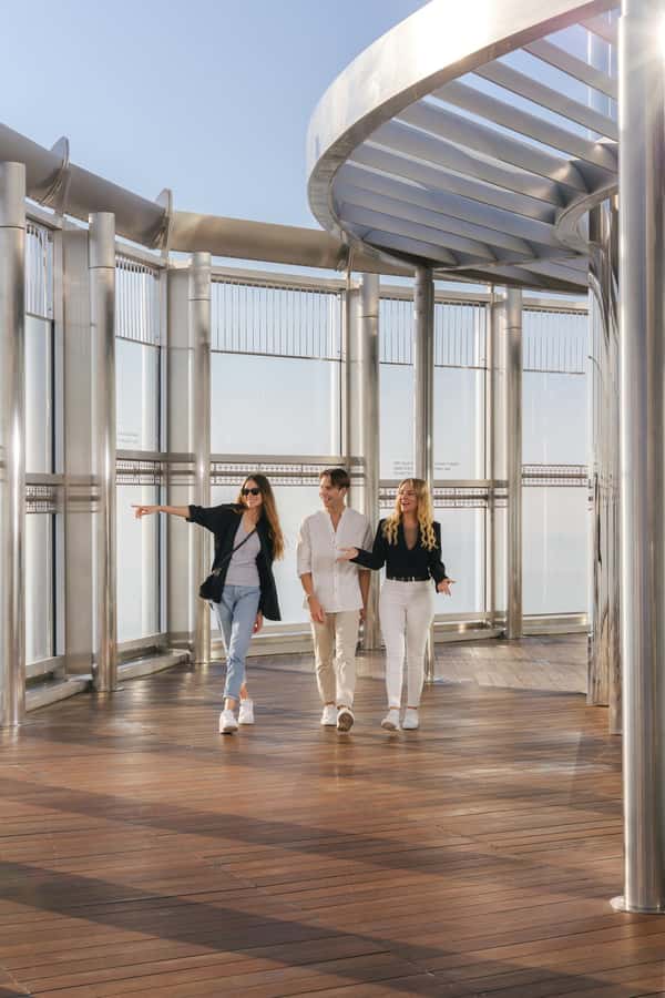 Dubai: Burj Khalifa Levels 124 & 125 Entry Ticket + Options - The Fast Elevator Moment: What It Feels Like in Practice