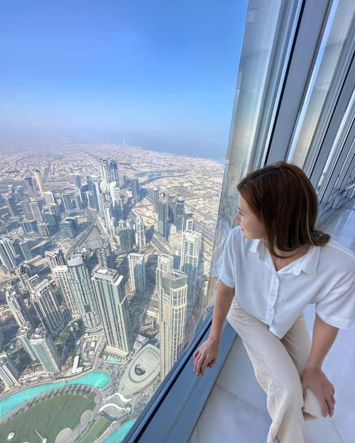 Dubai: Burj Khalifa Levels 124 & 125 Entry Ticket + Options - Level 124: Open-Air Terrace Views and That Breeze Factor