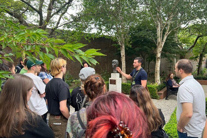 Dublin Highlights and Hidden Gems Guided Walking Tour - A Deep Dive into the Dublin Highlights and Hidden Gems Tour