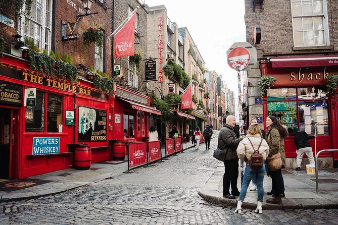 Dublin in a Day: Dublin Castle, Book of Kells, Guinness & Whiskey - The Full Breakdown of the Day